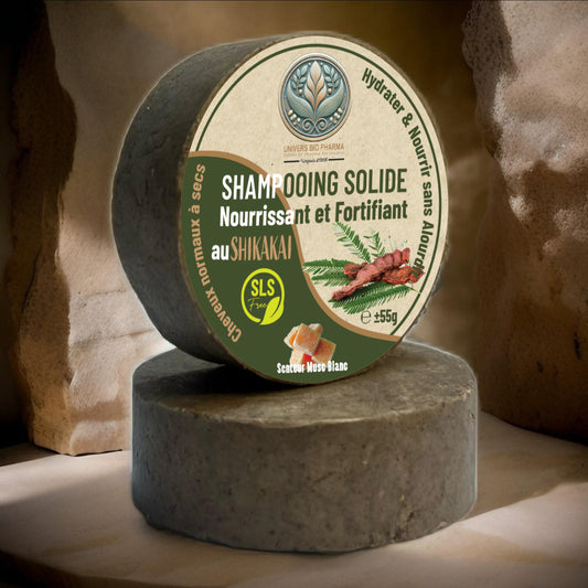 Shampoing solide au Shikakai – Purifiant & Régulateur de sébum, parfumé au Musc Blanc. Une formule 100 % naturelle pour des cheveux sains et éclatants.