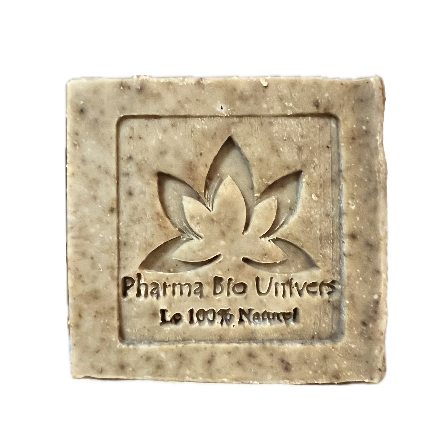 Savon artisanal au Costus Indien - Saponifié à froid, hydratant et apaisant, idéal pour les peaux mixtes à sèches, avec 3% de Costus Indien pour un nettoyage en profondeur et une peau lumineuse.