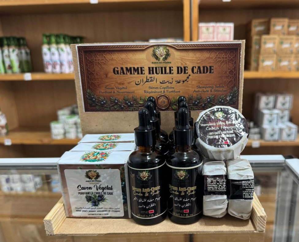 Présentoir Gamme Huile de Cade – Maroc Bio Pharma